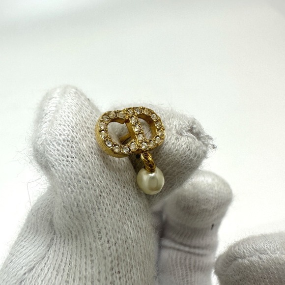 DIOR Gold Pearl Earrings - Picture 13 of 14